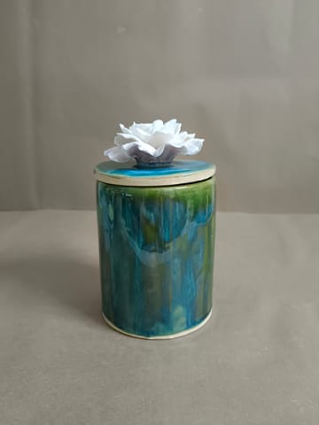 Padmehumstudio- Peony Jar